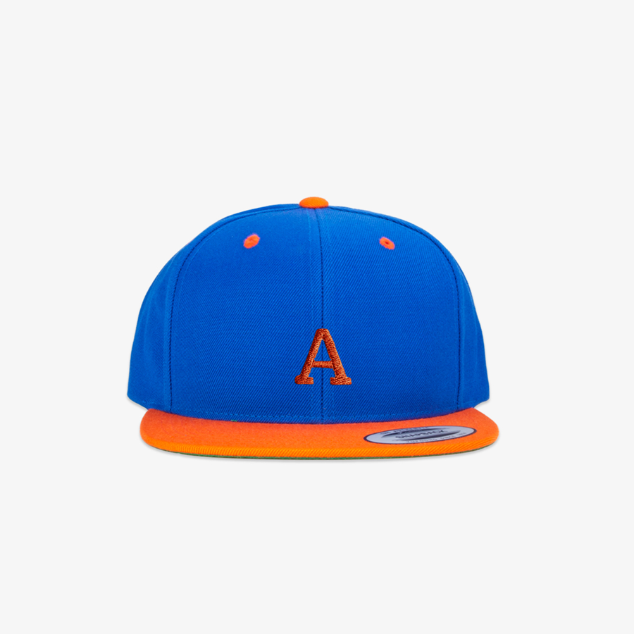 Premium Snapback 2-Tone Cap mit 3D-Stickerei im orange-blauen Design