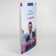 Wahlplakat auf Hohlkammerplatte doppelseitig zusammengefaltet
