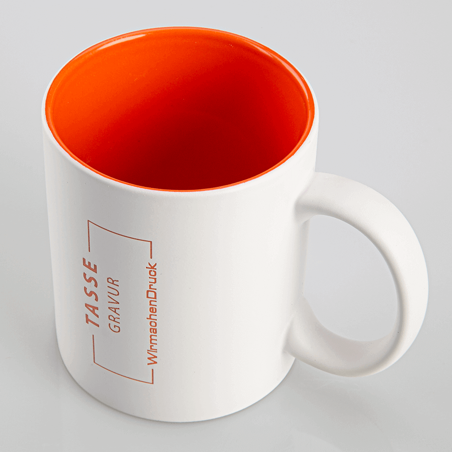 Tasse mit Gravur orange auf weiss